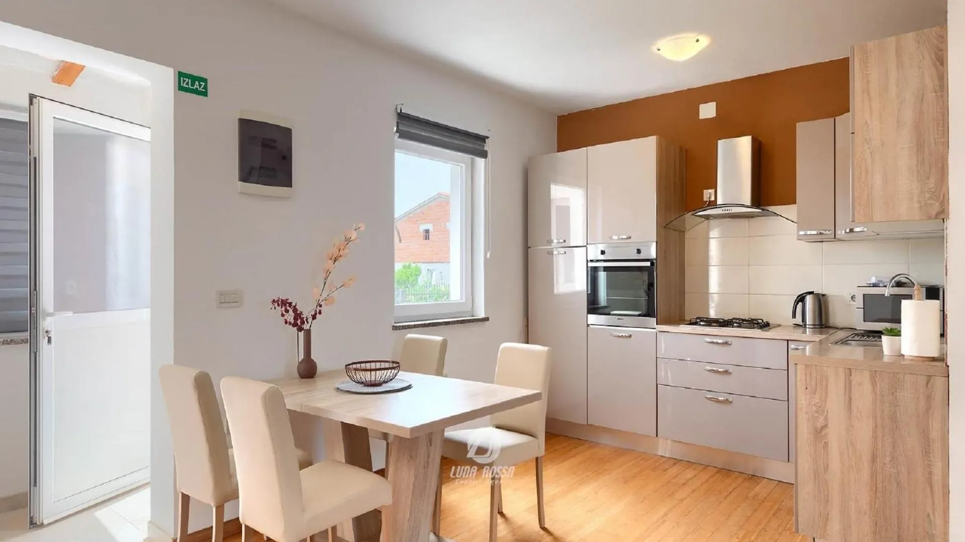 Comfortable House With Private Swimming Pool Pula 0*,  Hırvatistan